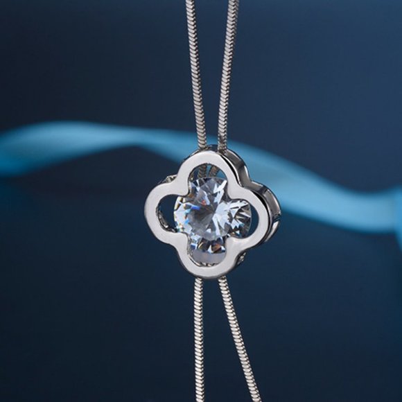 NEW 925 Sterling Silver Diamond Clover Necklace - Picture 7 of 8